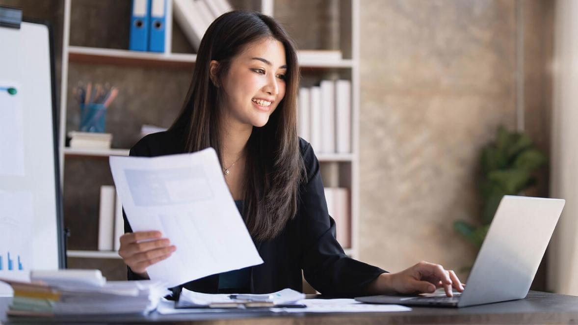 Sessione di formazione in aula con partecipanti attivi